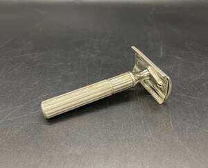 Vintage 1940's Fat Handle Gillette Double Edge Safety Razor *See Photos for Cond
